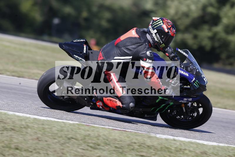 /Archiv-2025/49 26.08.2025 Cornu Master School ADR/blau-bleu/9